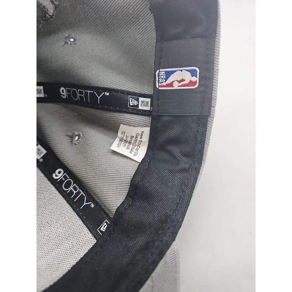 Chicago Bulls Mitchell & Ness NBA Snapback Hat Cap‎ 3D Logo Gray Youth